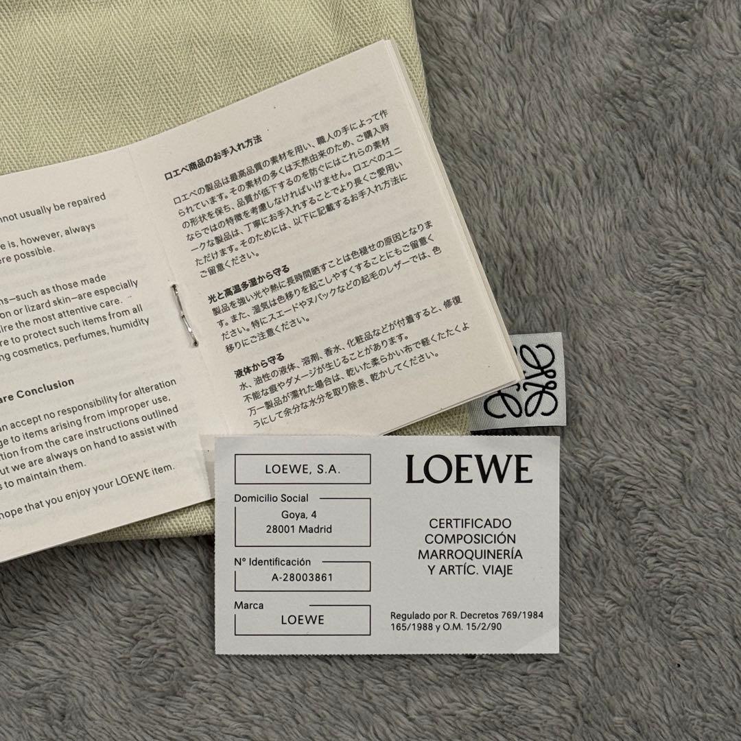 ⭐️未使用品⭐️　LOEWE　ロエベ　シグネチャーウォレット　二つ折り財布