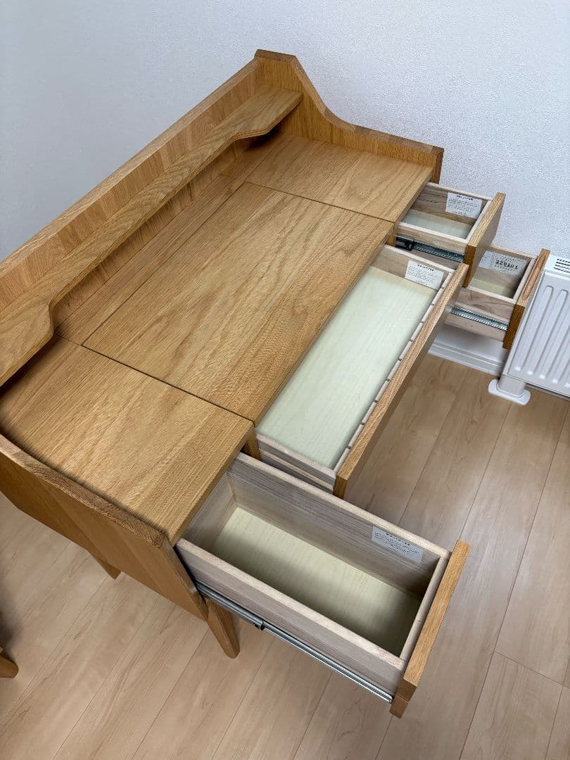 ウニコ SIGNE シグネ オーク材 ドレッサー 北欧スタイル 鏡台