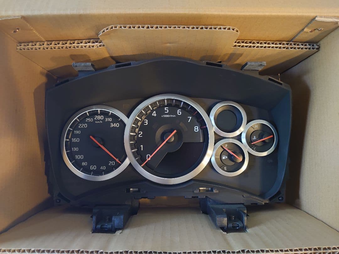 R35 GTRスピードメーター　球切れ品