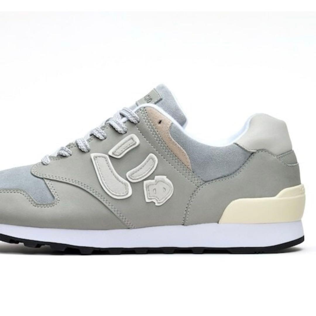 にゅ～ず『GRAY』10周年限定スニーカー【22.5cm】