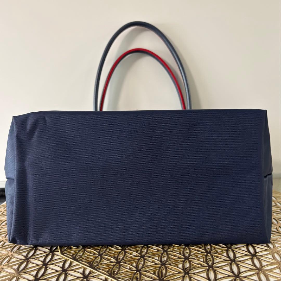 LONGCHAMPロンシャン ル・プリアージュネイビー×レッド底板付折りたたみ可