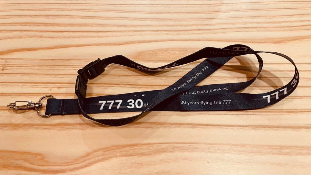【非売品・新品・ストラップのみ】ANAボーイング777就航30周年イベント記念品