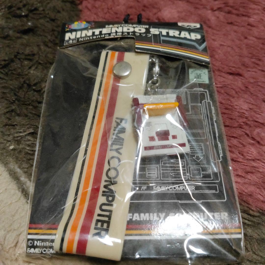 新品 Nintendo 任天堂 ストラップ スーパーマリオブラザーズ ファミコン
