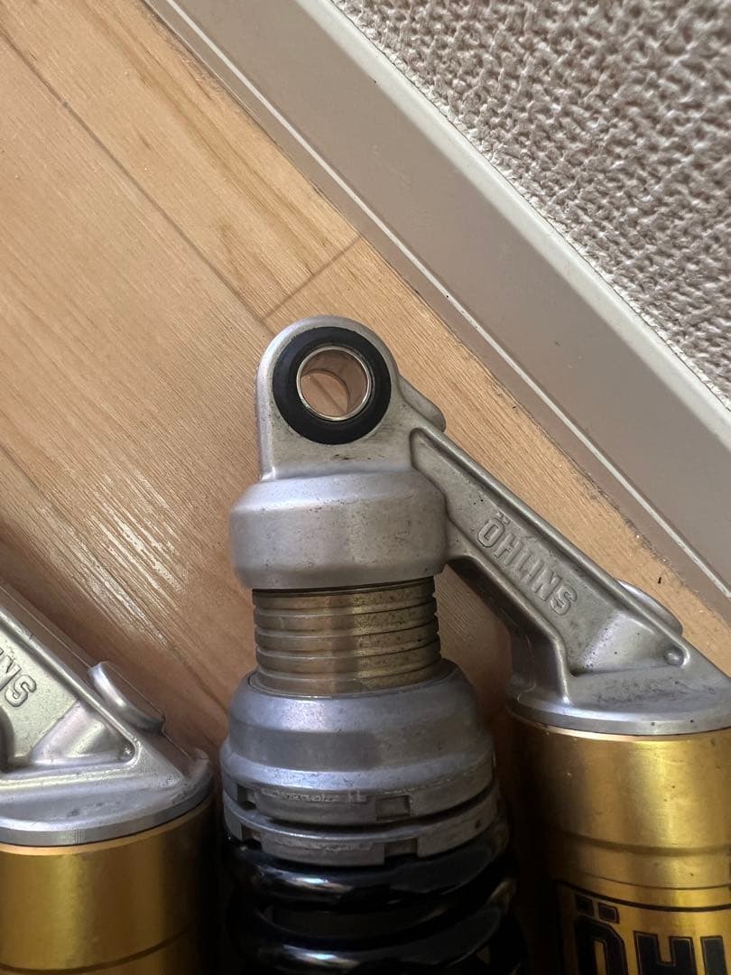 エノ　リアサスペンション　z1 z2 ゼファー　zrx400 sr400