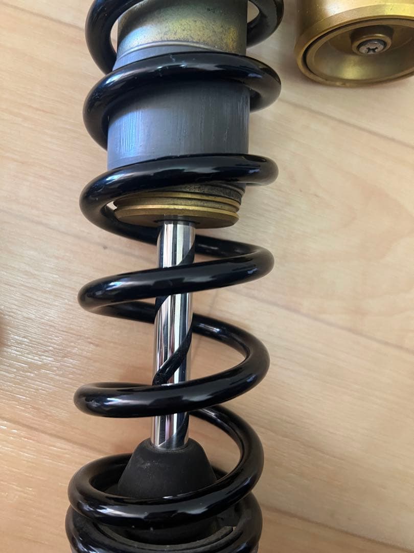 エノ　リアサスペンション　z1 z2 ゼファー　zrx400 sr400