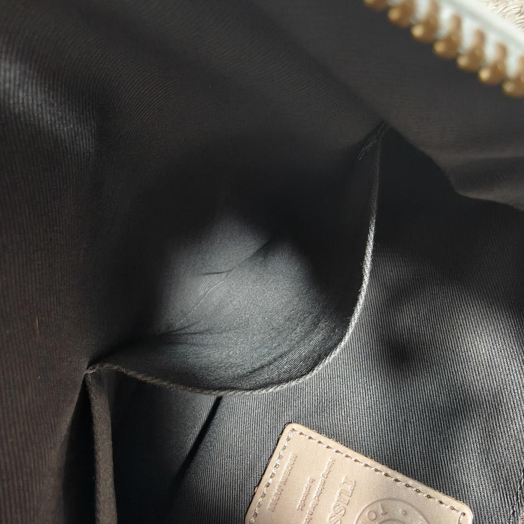 極美品✨　russet ソフトレザーシンプルショルダーバッグ 2way ホワイト