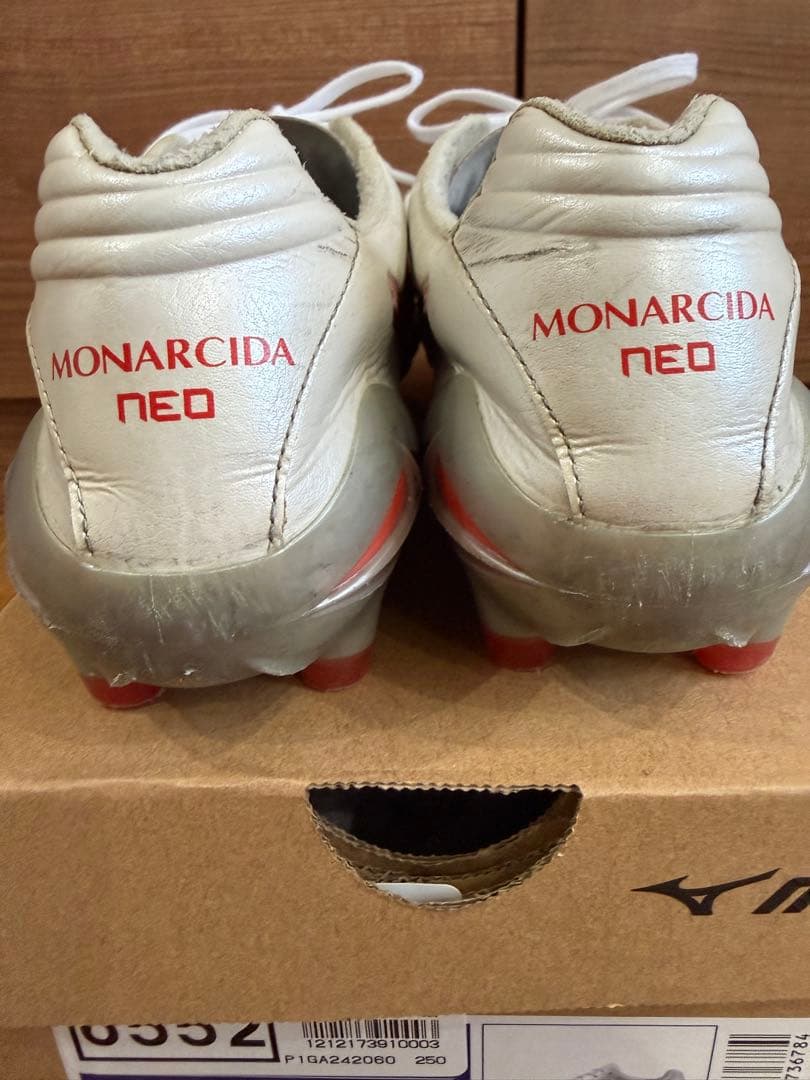 Mizuno モナルシーダネオ3エリート　レッド25センチ