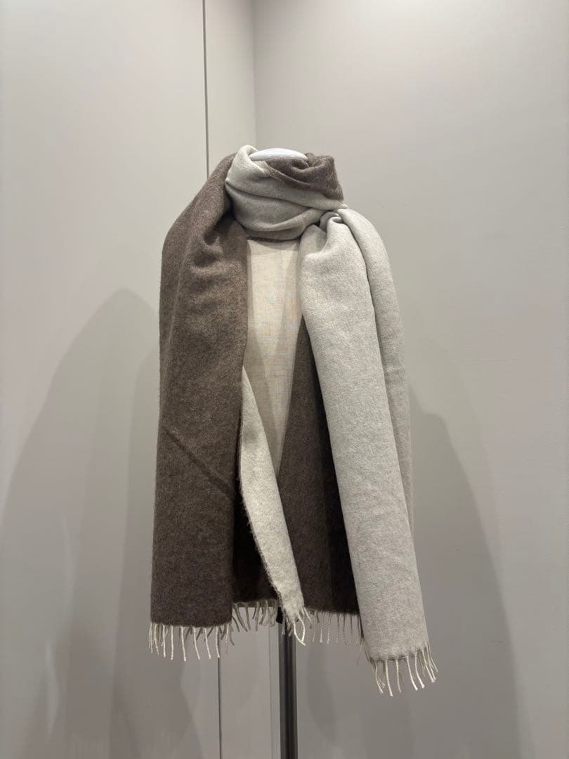 ［美品］HERMES エルメス　カシミヤ大判マフラー　ストール