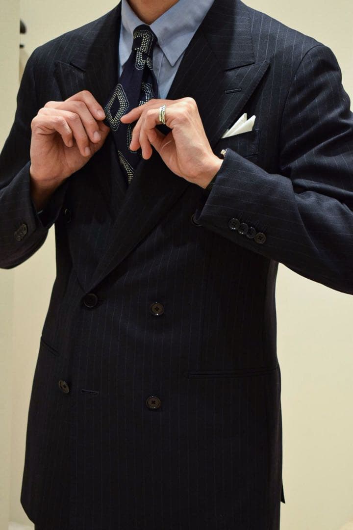 UNITED ARROWSペンシル ストライプ ６ボタン スーツ S―MODEL