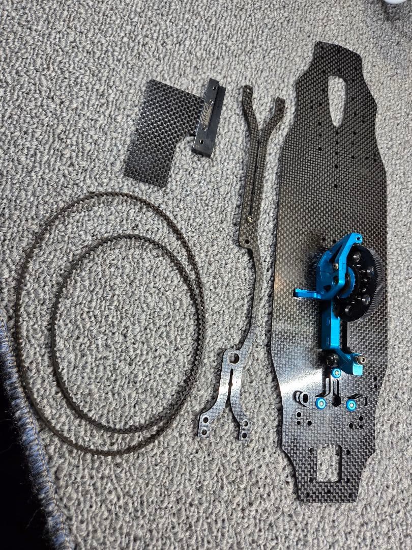 タミヤ TRF420X (ゼロトライブミッドコンバージョン仕様)