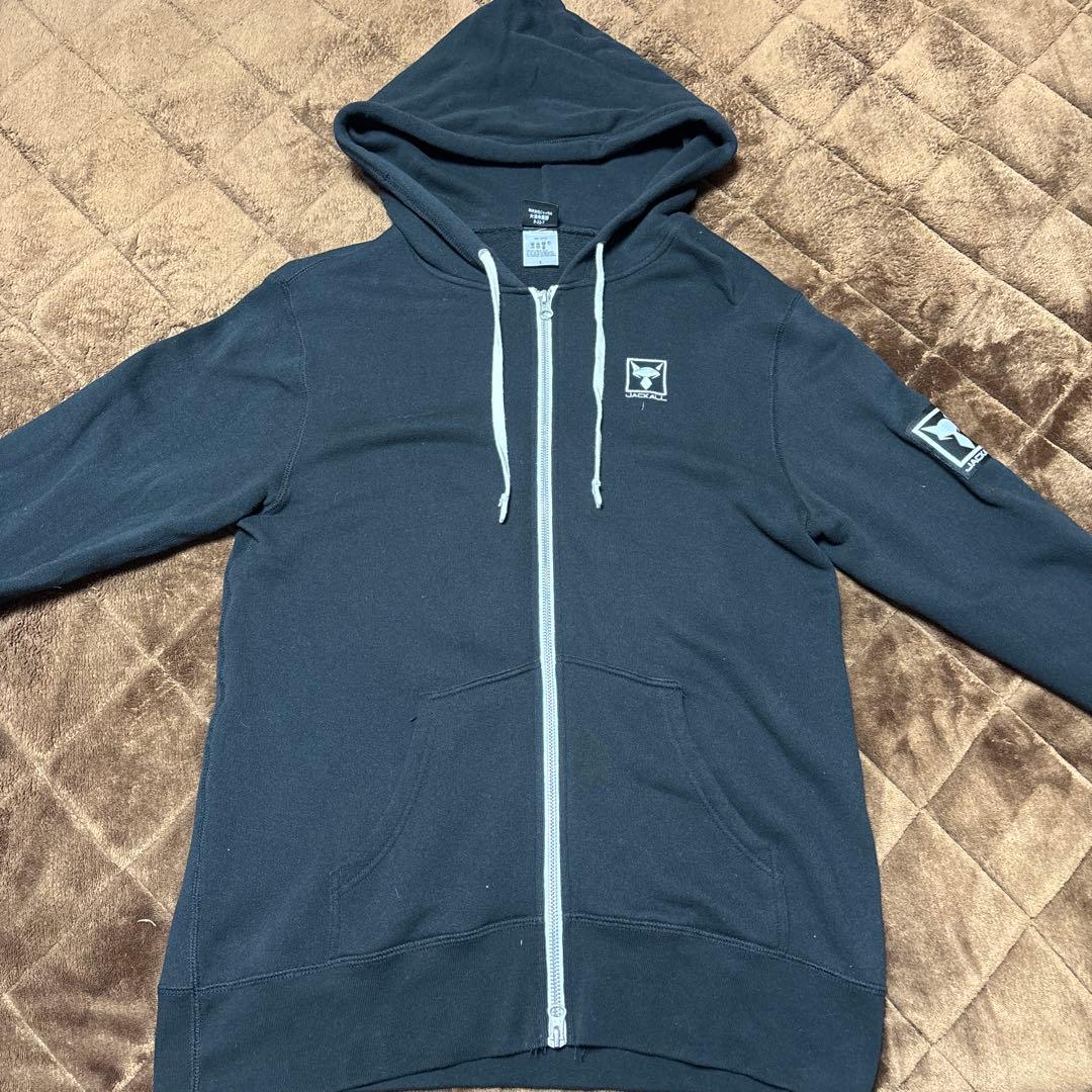 美品　ジャッカル　パーカー　黒