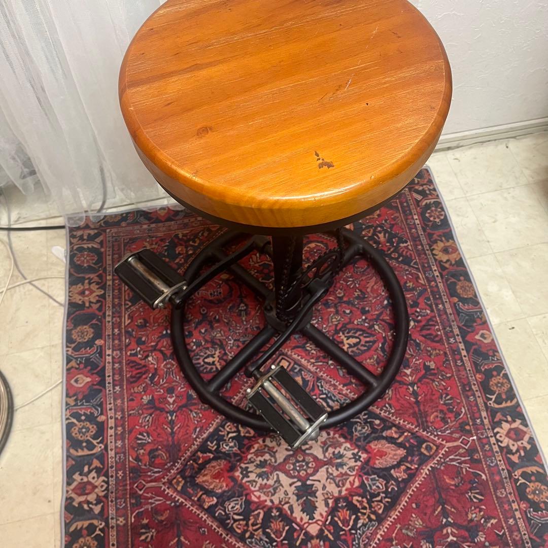 【インダストリアル、ヴィンテージ・スチールスツール、オールドレトロ椅子カウンター