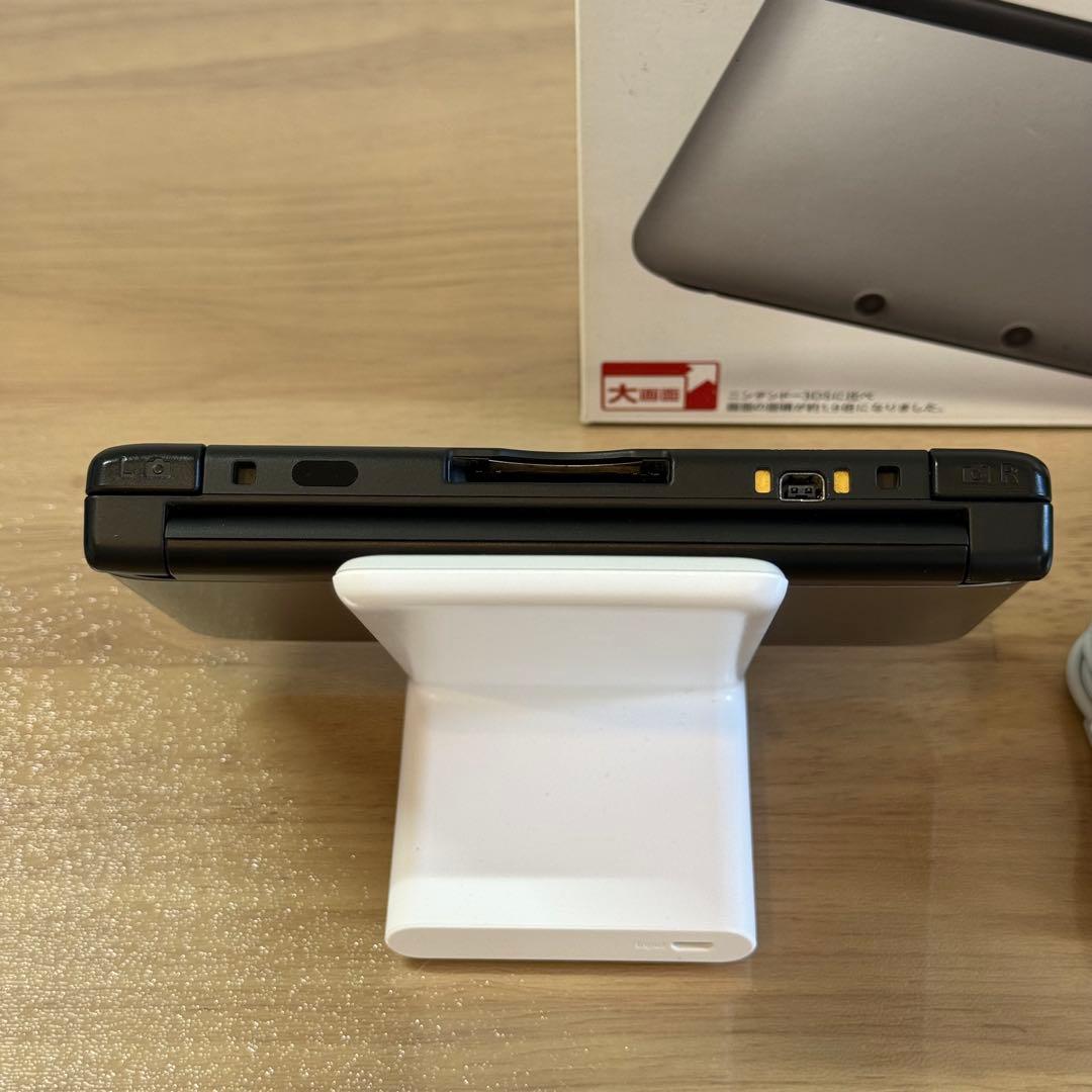 7-187 ニンテンドー3DS LL シルバー×ブラック 箱付き