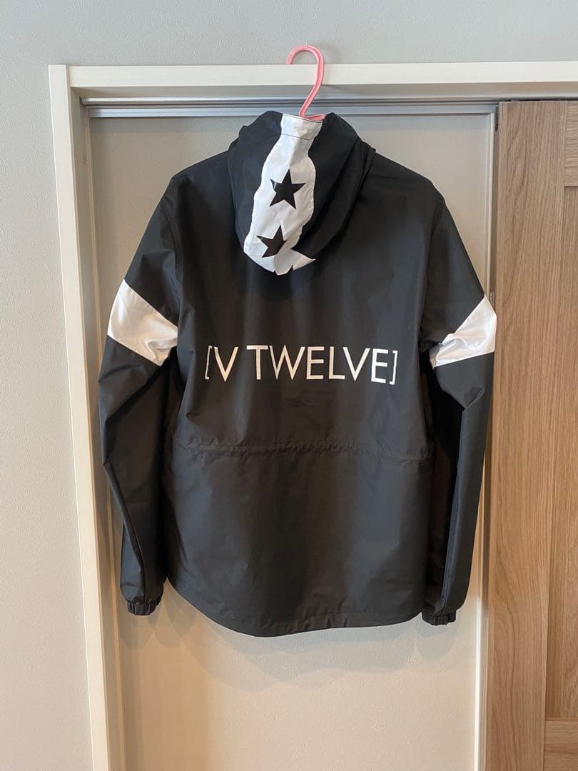 極美品 V12 V TWELVE ゴルフウェア ナイロンジャケット メンズ Ｌ