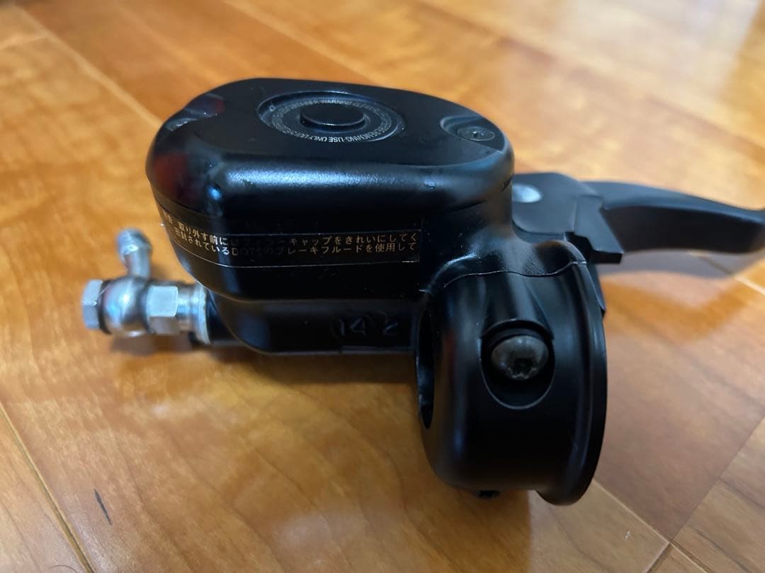 ハーレースポーツスター純正 マスターシリンダー ブレーキクラッチレバー一式