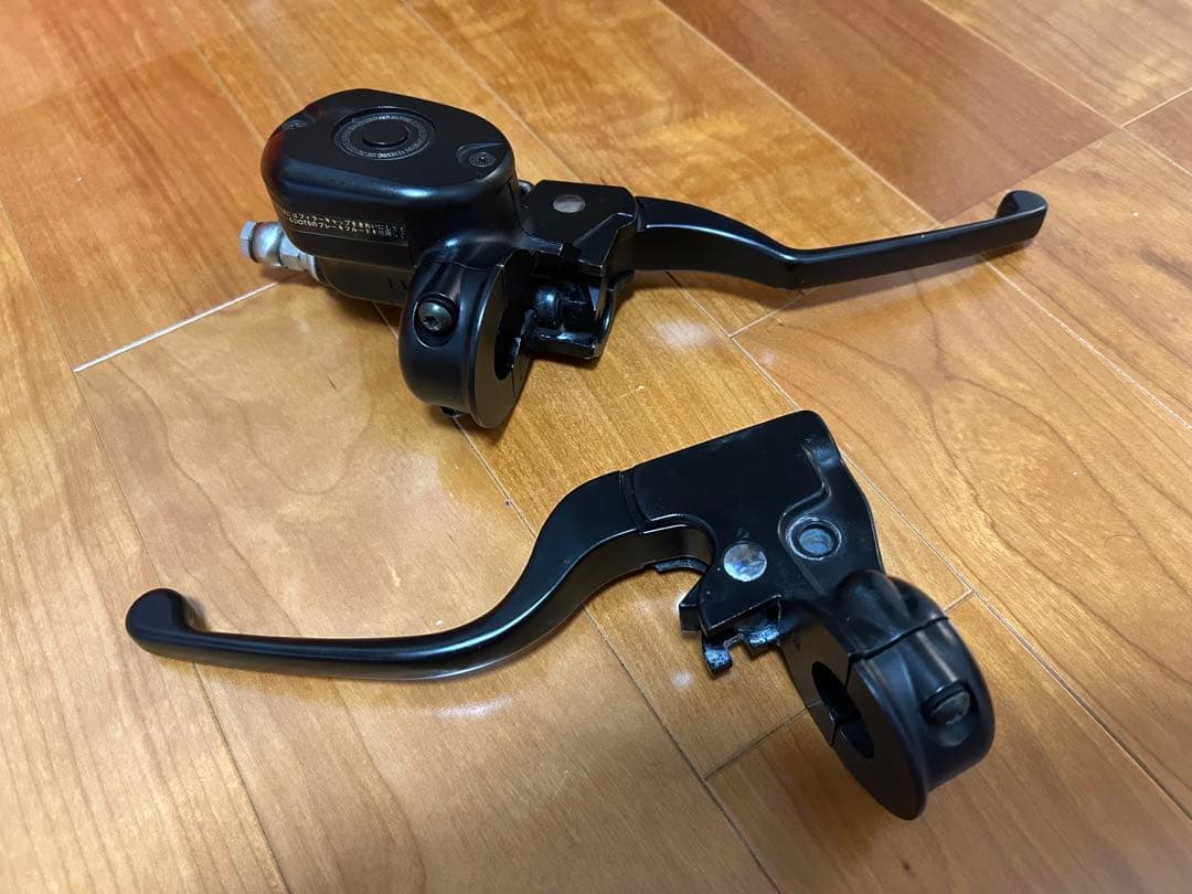 ハーレースポーツスター純正 マスターシリンダー ブレーキクラッチレバー一式