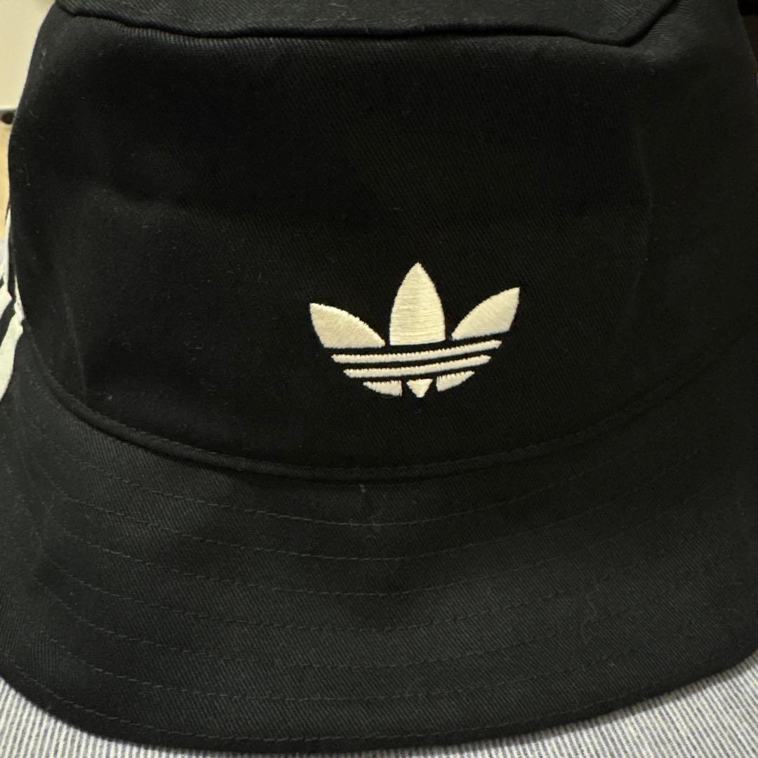 <日本未発売>oasis アディダス バケハブラック2025限定モデル