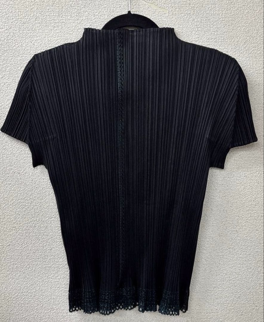 PLEATS PLEASE ISSEYMIYAKEプリーツプリーズトップス