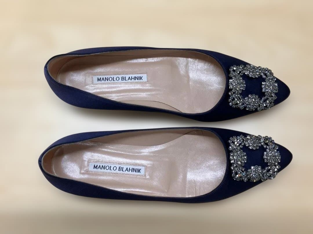 き*ん様 MANOLO BLAHNIK 美品マノロブラニク　ハンギシ37 パンプ