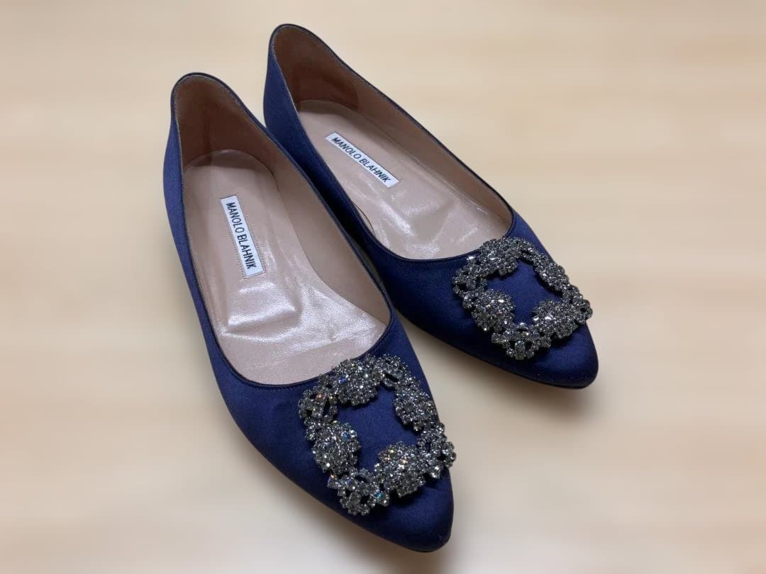 き*ん様 MANOLO BLAHNIK 美品マノロブラニク　ハンギシ37 パンプ