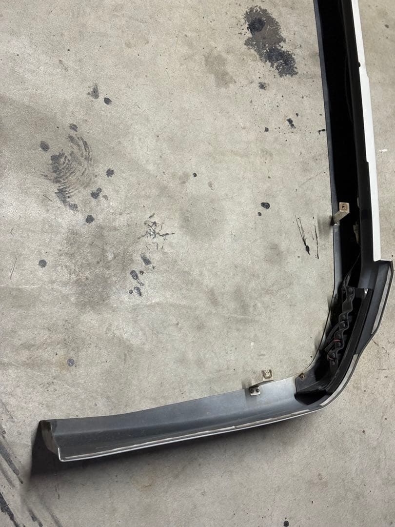 200 ハイエース　6型　モデリスタ　フロント　リップ　スポイラー　エアロ