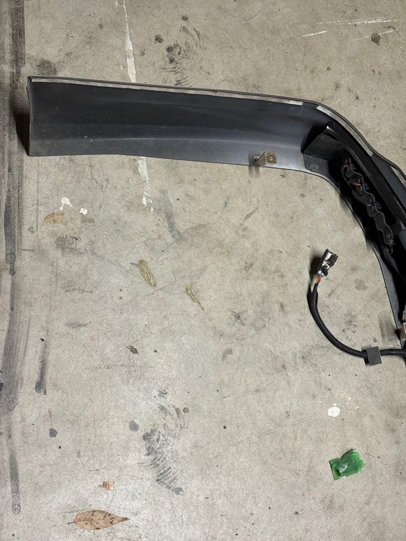 200 ハイエース　6型　モデリスタ　フロント　リップ　スポイラー　エアロ