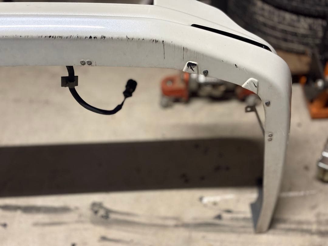 200 ハイエース　6型　モデリスタ　フロント　リップ　スポイラー　エアロ