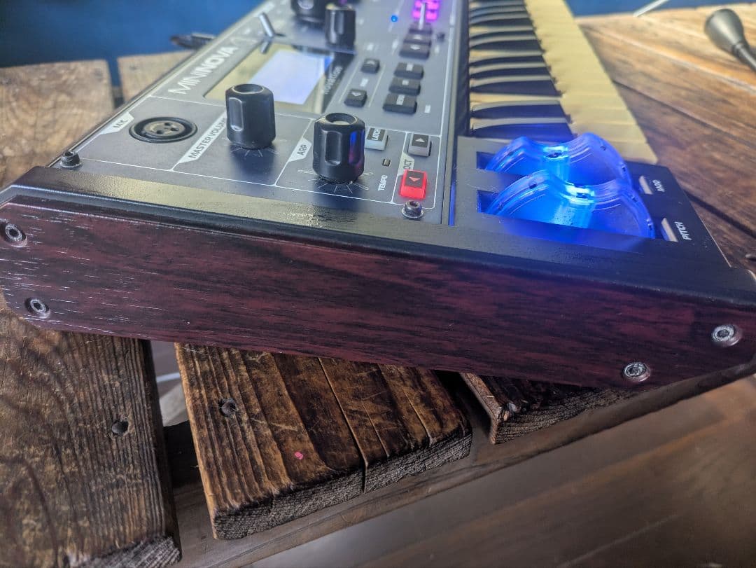 Novation MININOVA アナログシンセサイザー！