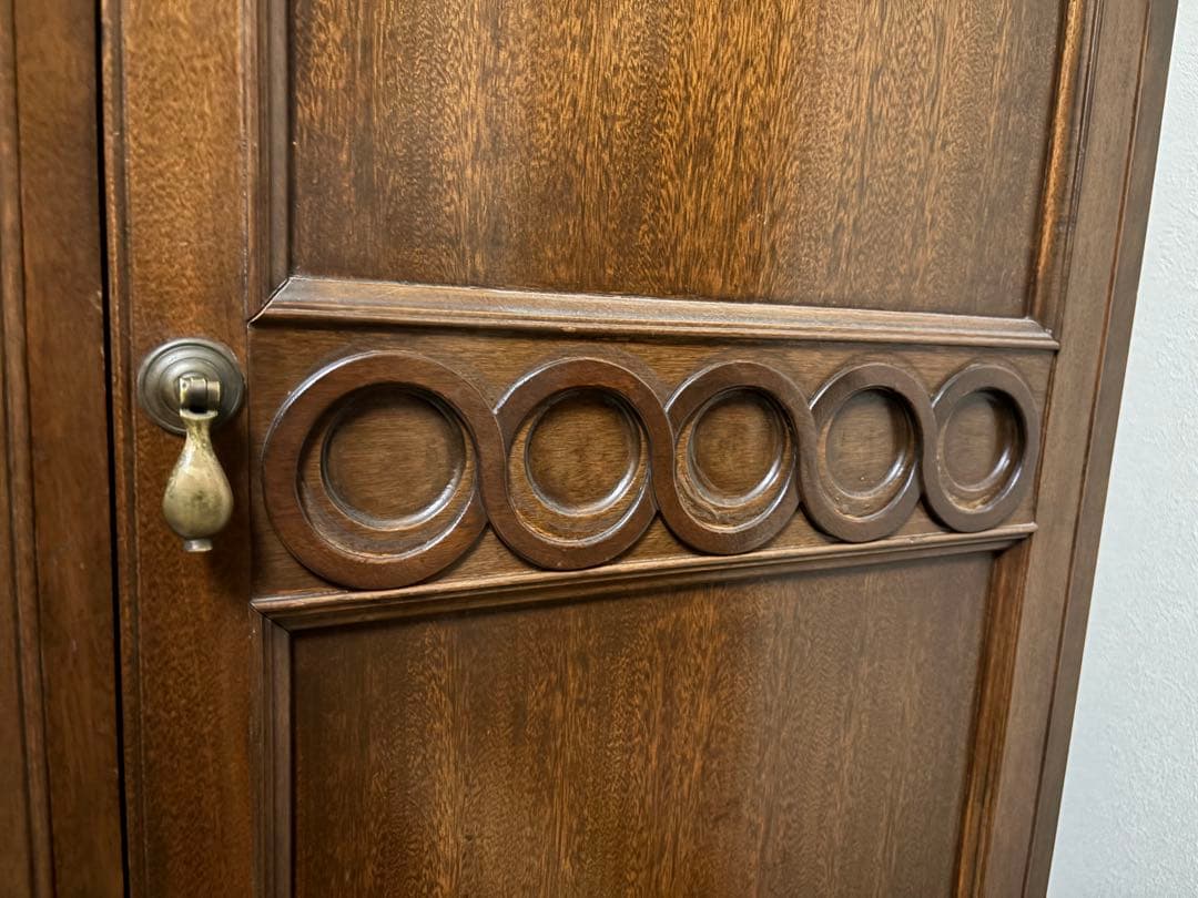 ヴィンテージ神戸洋家具 ダークブラウン 木製キャビネット ガラス扉