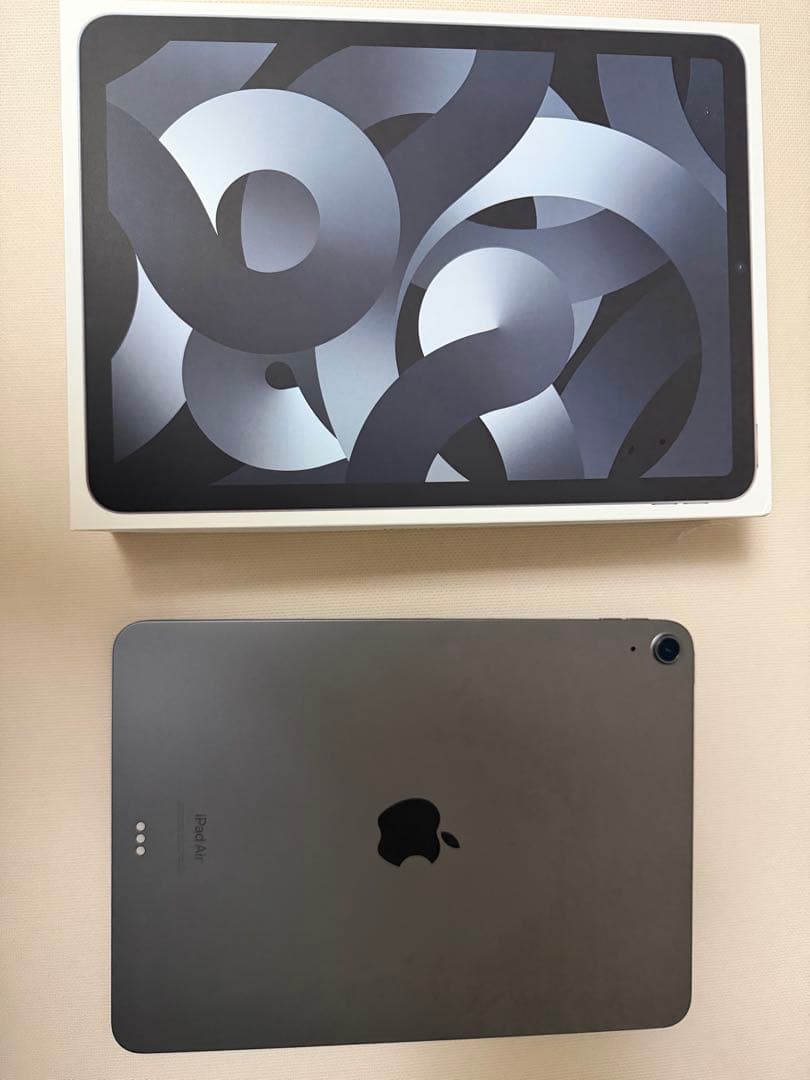 Apple iPad Air 第5世代　スペースグレイ