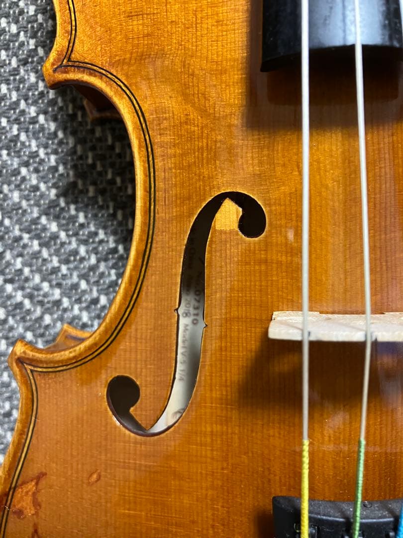 YAMAHAブラビオールV5 1/4分数バイオリン（ケース，肩当て，松脂付）