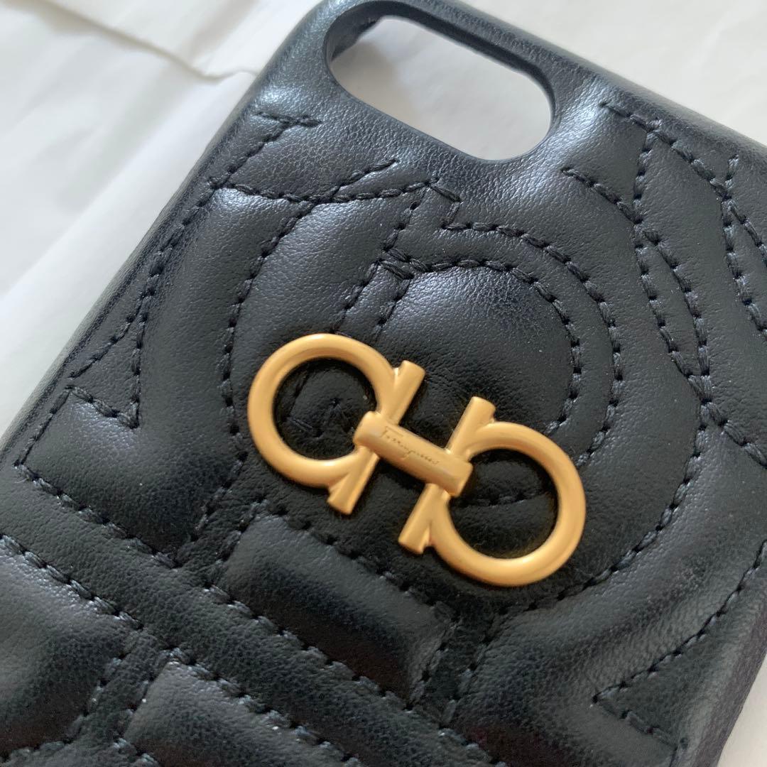 【極美品】Ferragamo iPhone SE /7/8 レザー ケース 本革