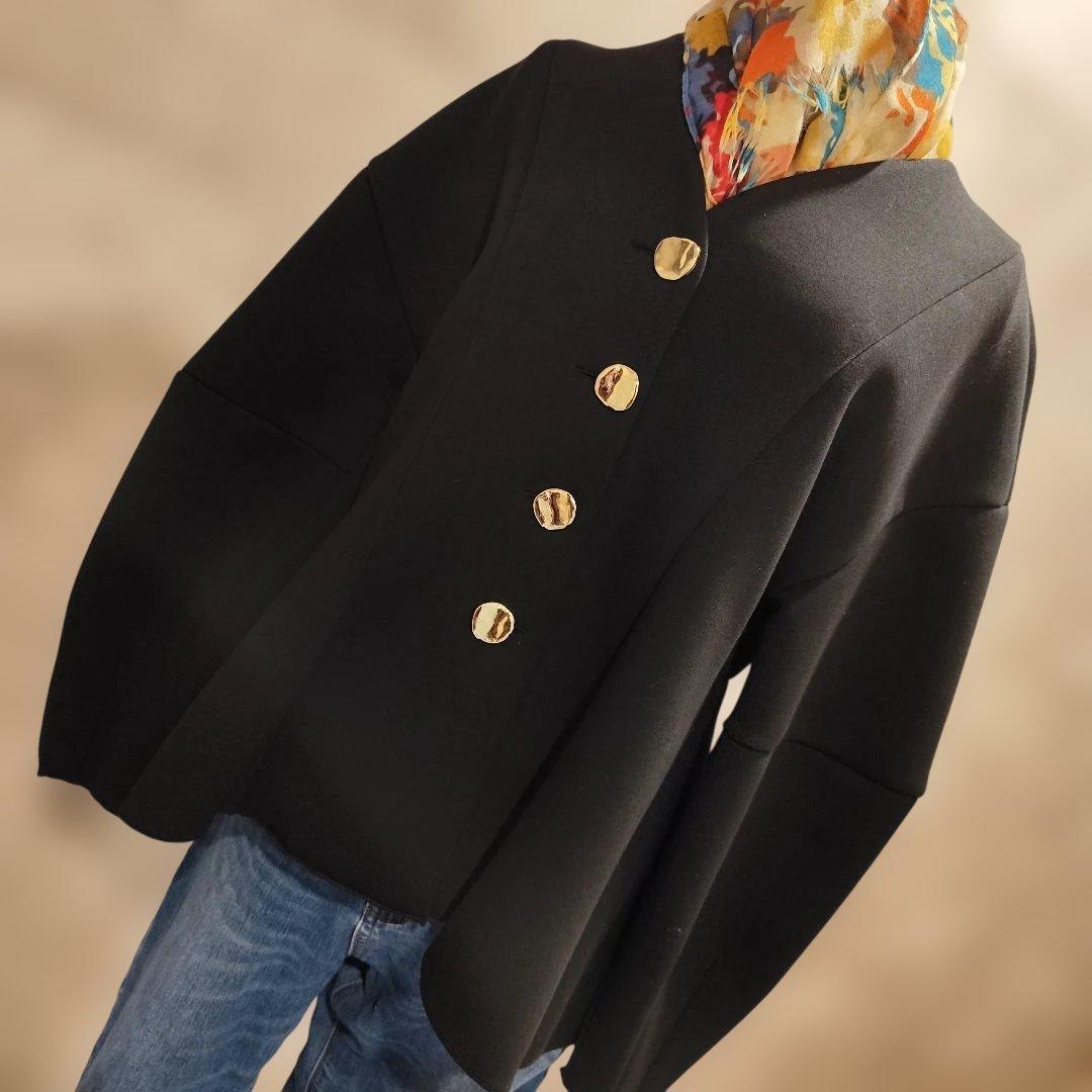 アダムエロペ ミックスボタンペプラムカーディガン ブラック 厚手