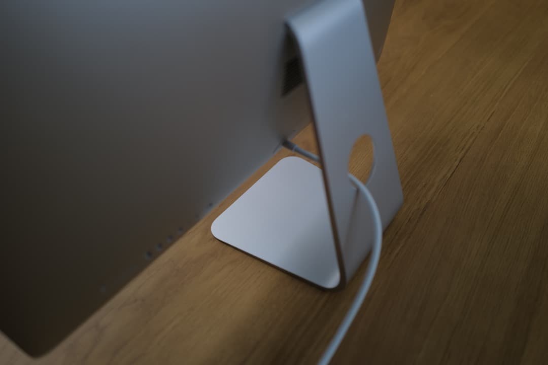 iMac 27インチ 2019（メモリ32GB、ストレージ1TB）