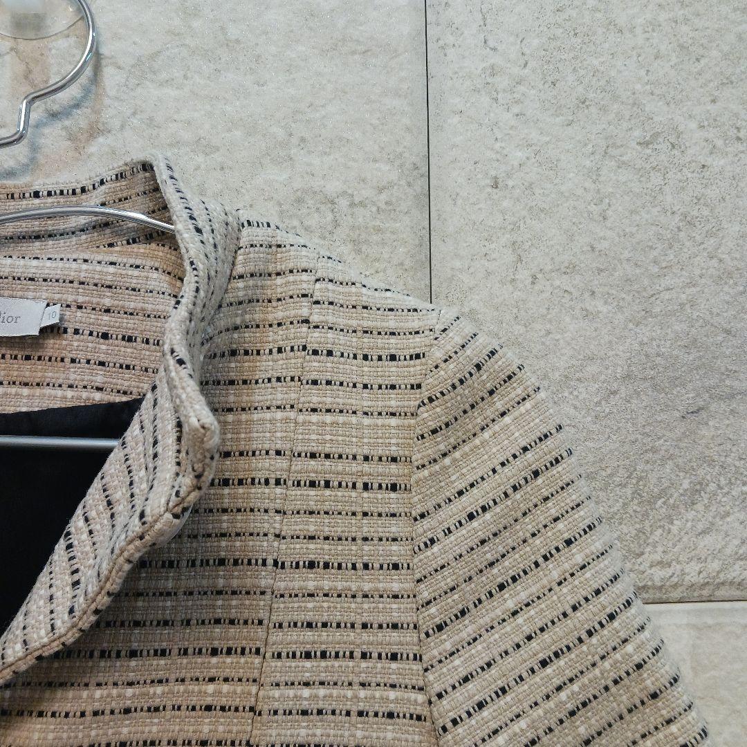 【未使用に近い】クリスチャンディオール ベージュペプラムコート 140