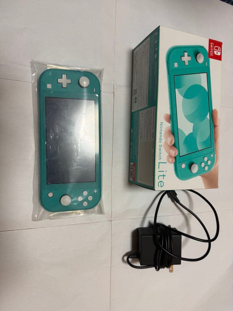Nintendo Switch Lite ターコイズ GripCase付き