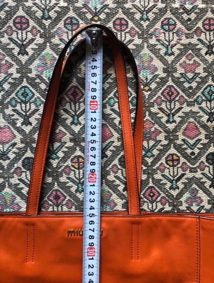 MIU MIU レザートートバッグ