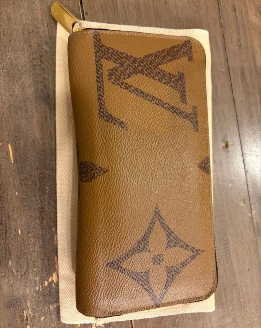 本日価格ルイヴィトン モノグラム ジッピーウォレット ジャイアント