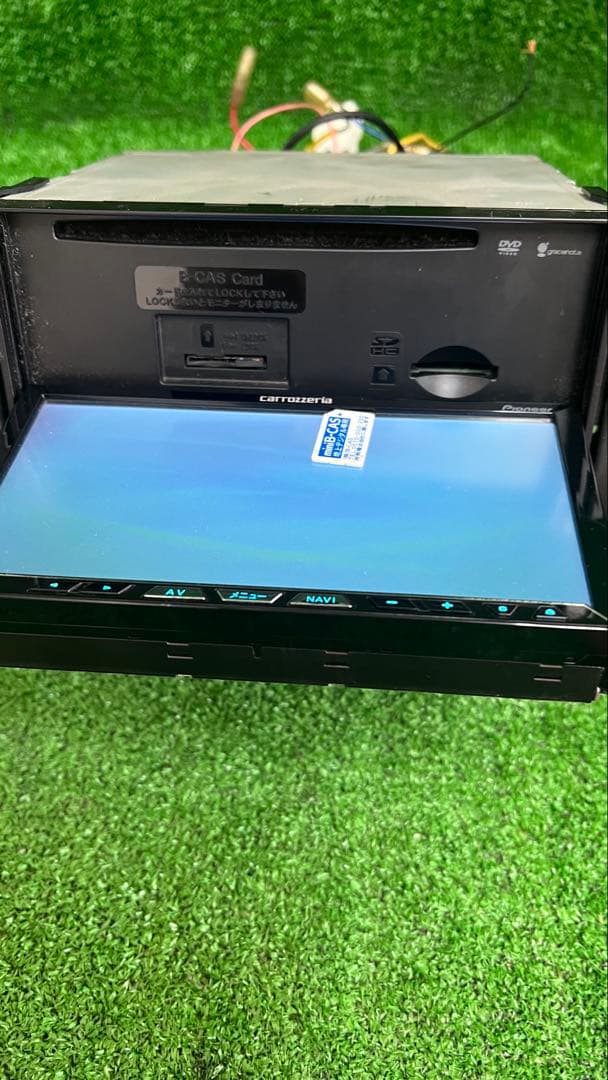 カロッツェリア AVIC-ZH07 カーナビ 動作OK タッチ反応遅め 中古品