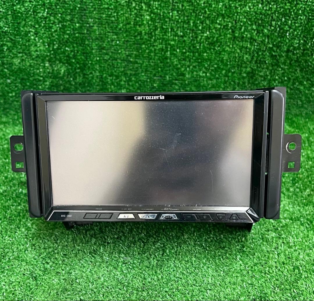 カロッツェリア AVIC-ZH07 カーナビ 動作OK タッチ反応遅め 中古品