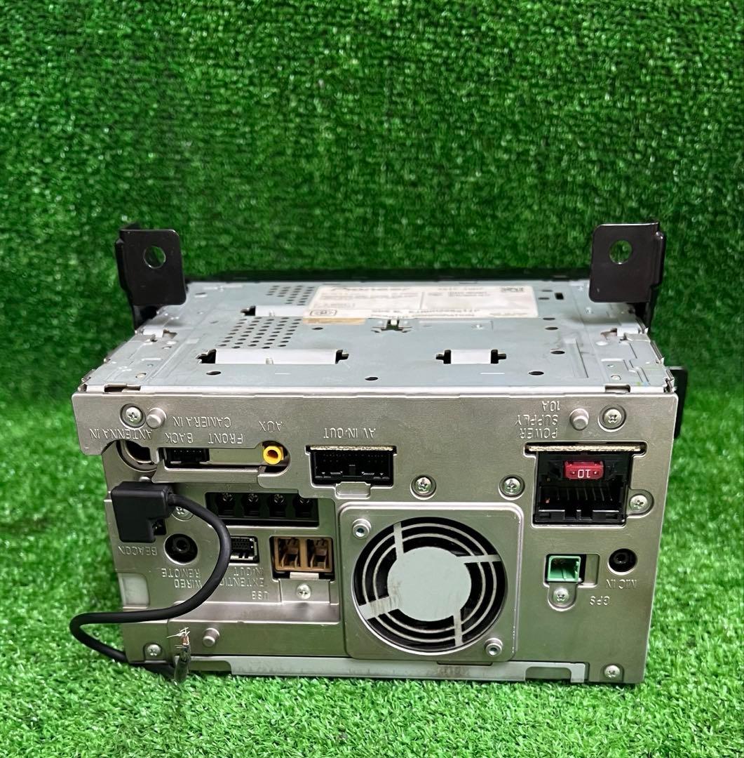 カロッツェリア AVIC-ZH07 カーナビ 動作OK タッチ反応遅め 中古品