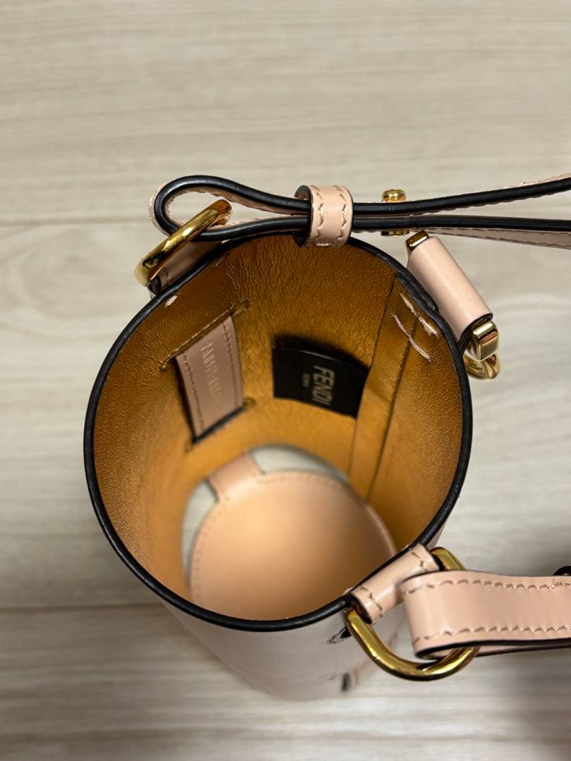 FENDI ステンレスボトルとカバーセット