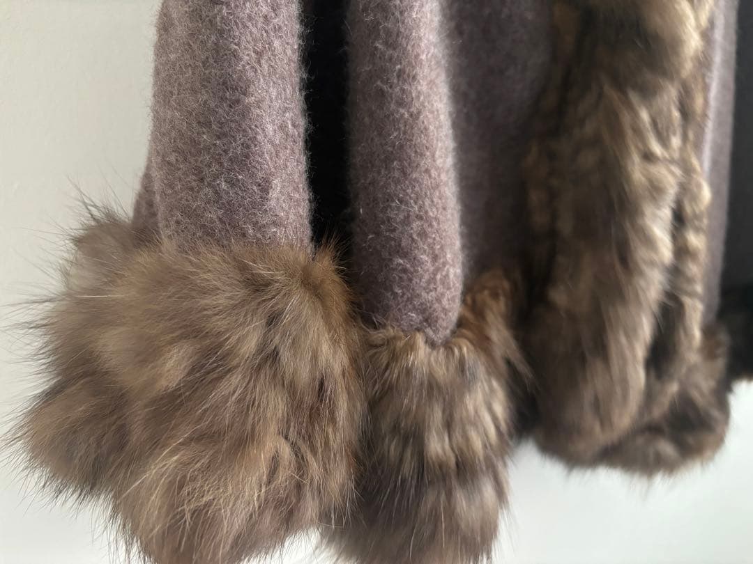 Faviora MOONBAT カシミヤ　ケープ　リアルファー　ファビオラ　最終