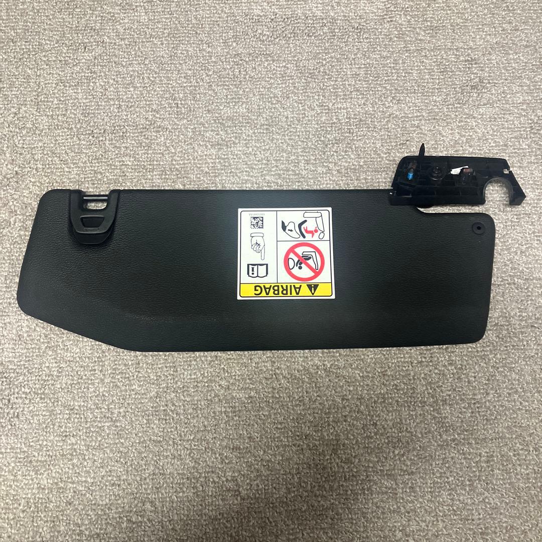 ジープ　ＪL ラングラー　サンバイザー　助手席側　新品