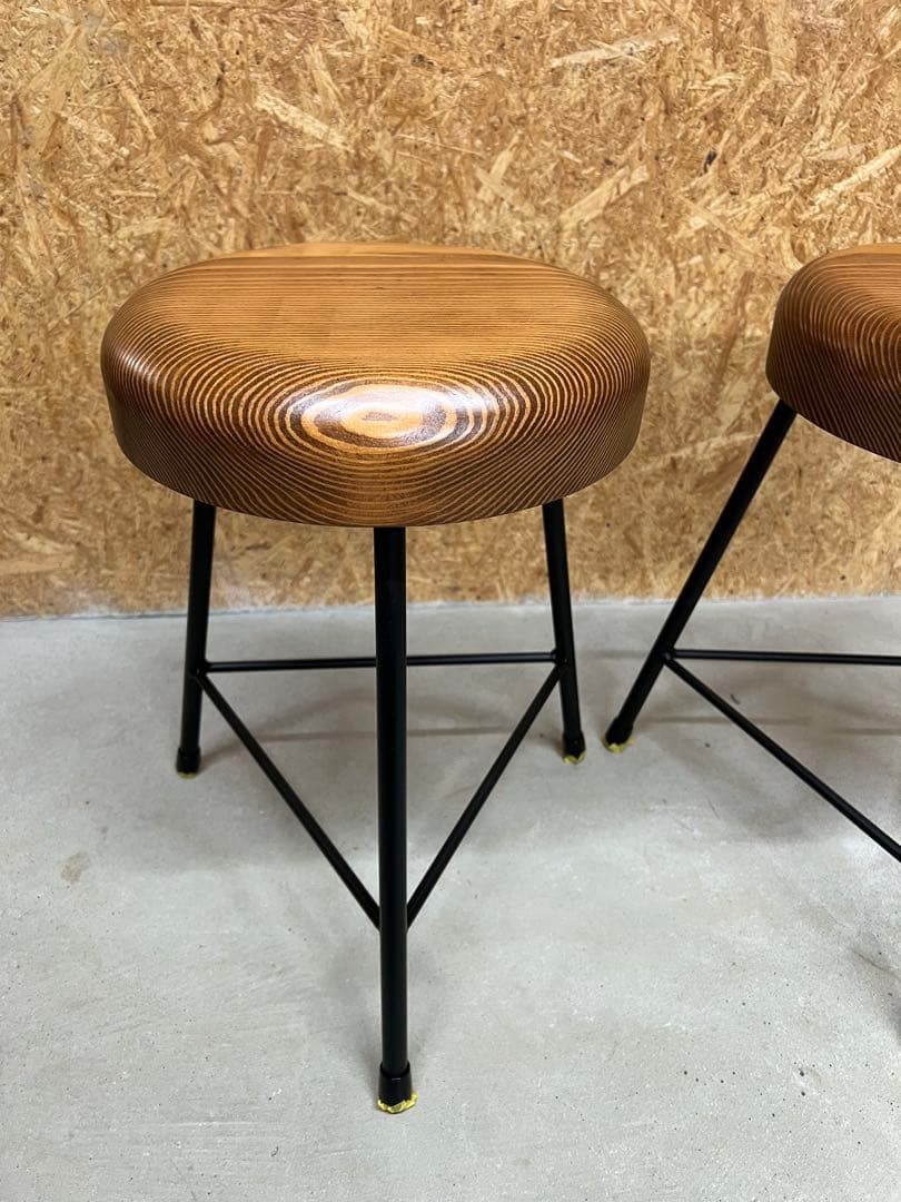 ブラウン円形スツール2脚セット