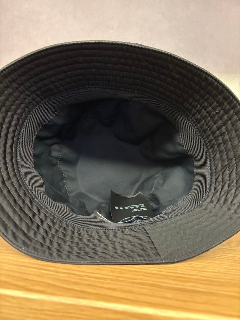 PRADA ブラック バケットハット Sサイズ