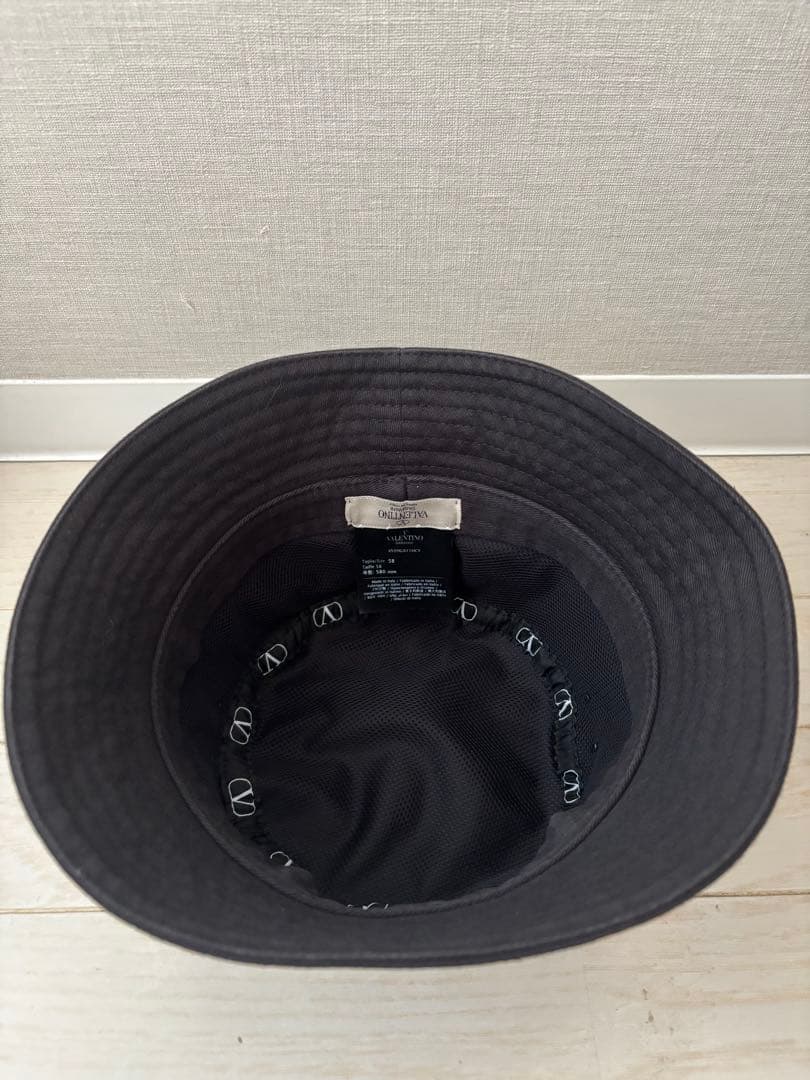 VALENTINO バケットハット ブラック Vロゴ　サイズ58