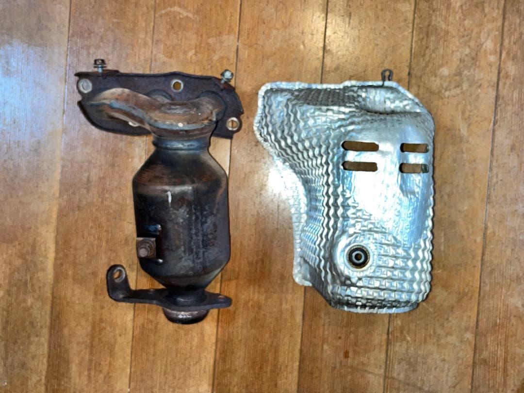 タント DBA-L375S 触媒