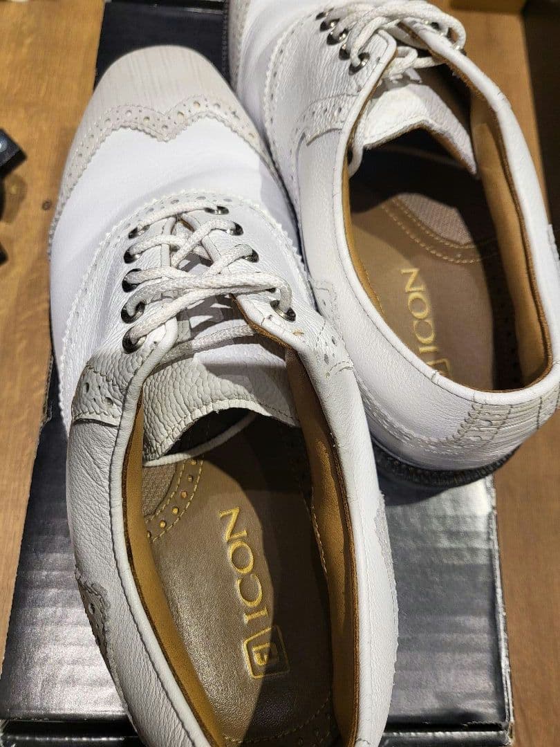 ICON FootJoy ゴルフシューズ ホワイト/天然皮革 最上位モデル