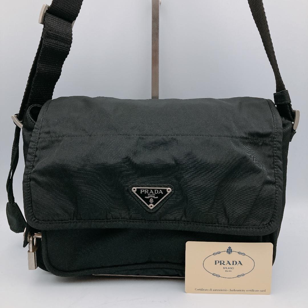 PRADA プラダ ショルダーバッグ フラップ ロゴ　ブラック カメラバッグ